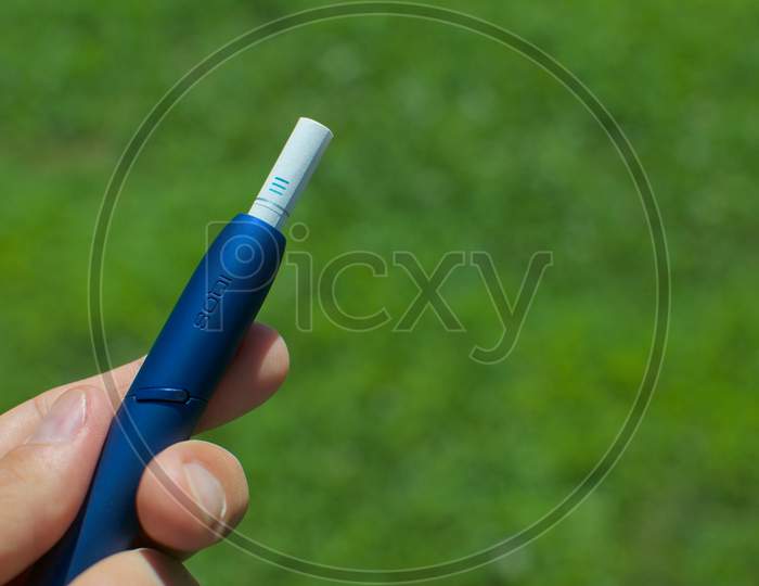 Iqos 3 Electronic Cigarette Device With Heat-Not-Burn System