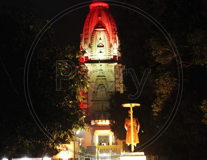Night View of Kashi Vishwanath temple in Varanasi