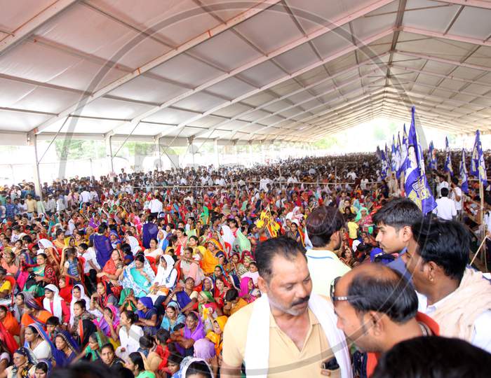 People at Bahujan Samaj Party Meeting