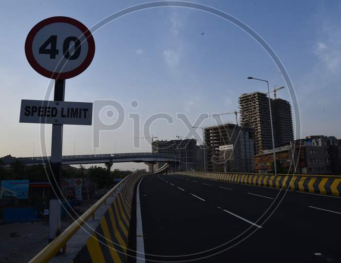Speed limit 40 kmph on the Bio Diversity Flyover Level 1