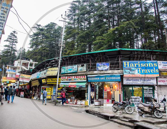 Manali , Himachal Pradsh, India, January 21, 2019 Indian Street Market Of Mall Road, Manali - Image