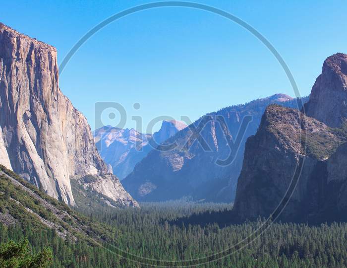 Yosemite National Park Valley View, California, Usa