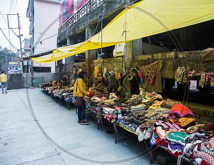 Manali , Himachal Pradsh, India - January 21, 2019 : Local Street Vendors Selling Winter Woolen Cloths At Bazaar Market At Mall Road, Manali - Image