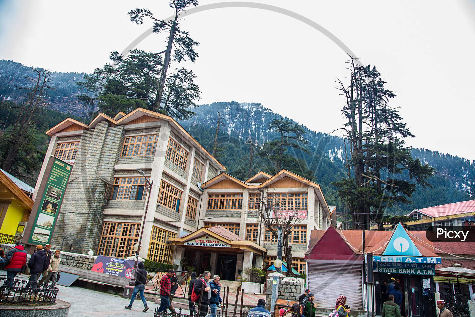 Manali , Himachal Pradsh, India, January 21, 2019: Hotel And Streets With People Walking Near Mall Road, Manali - Image
