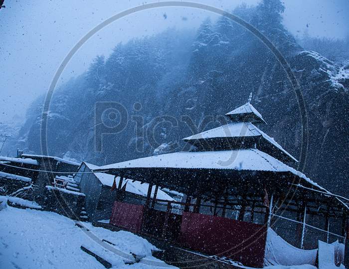 Manali, India - Jan 22, 2019: Old Wooden Temple Covered With Snow, Winter Snowfall In Himalaya - Image