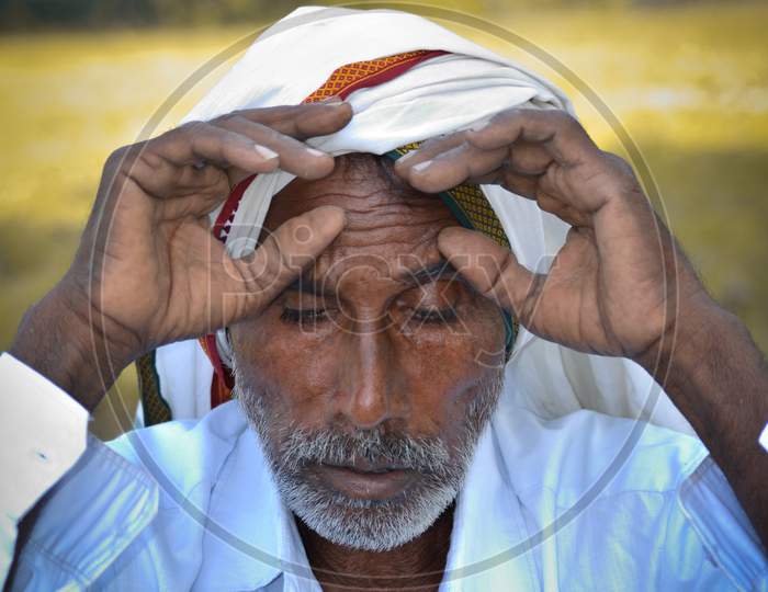 TIKAMGARH, MADHYA PRADESH, INDIA - NOVEMBER 01, 2019: Indian Village old man in traditional indian village dress.