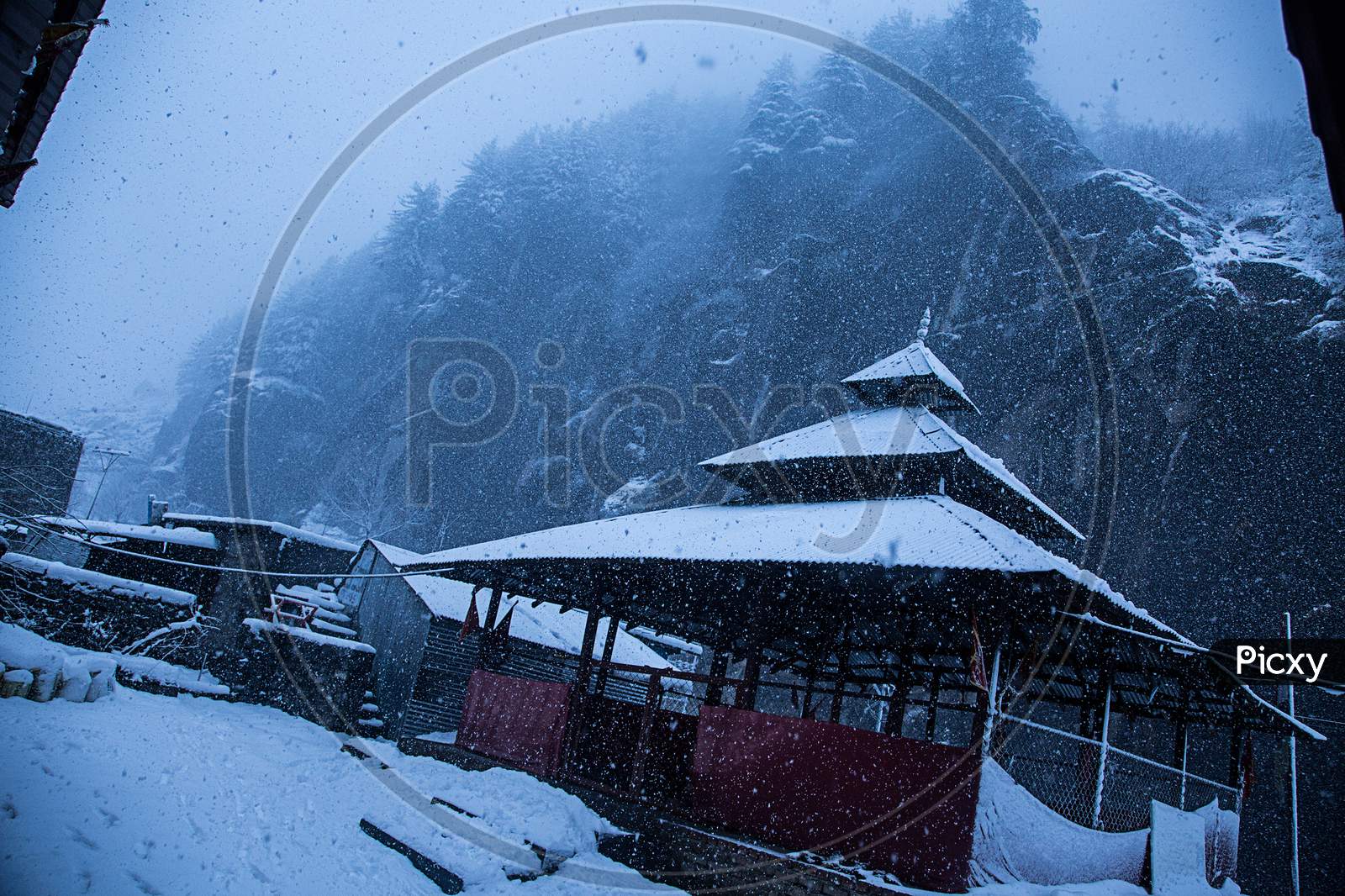 Manali, India - Jan 22, 2019: Old Wooden Temple Covered With Snow, Winter Snowfall In Himalaya - Image