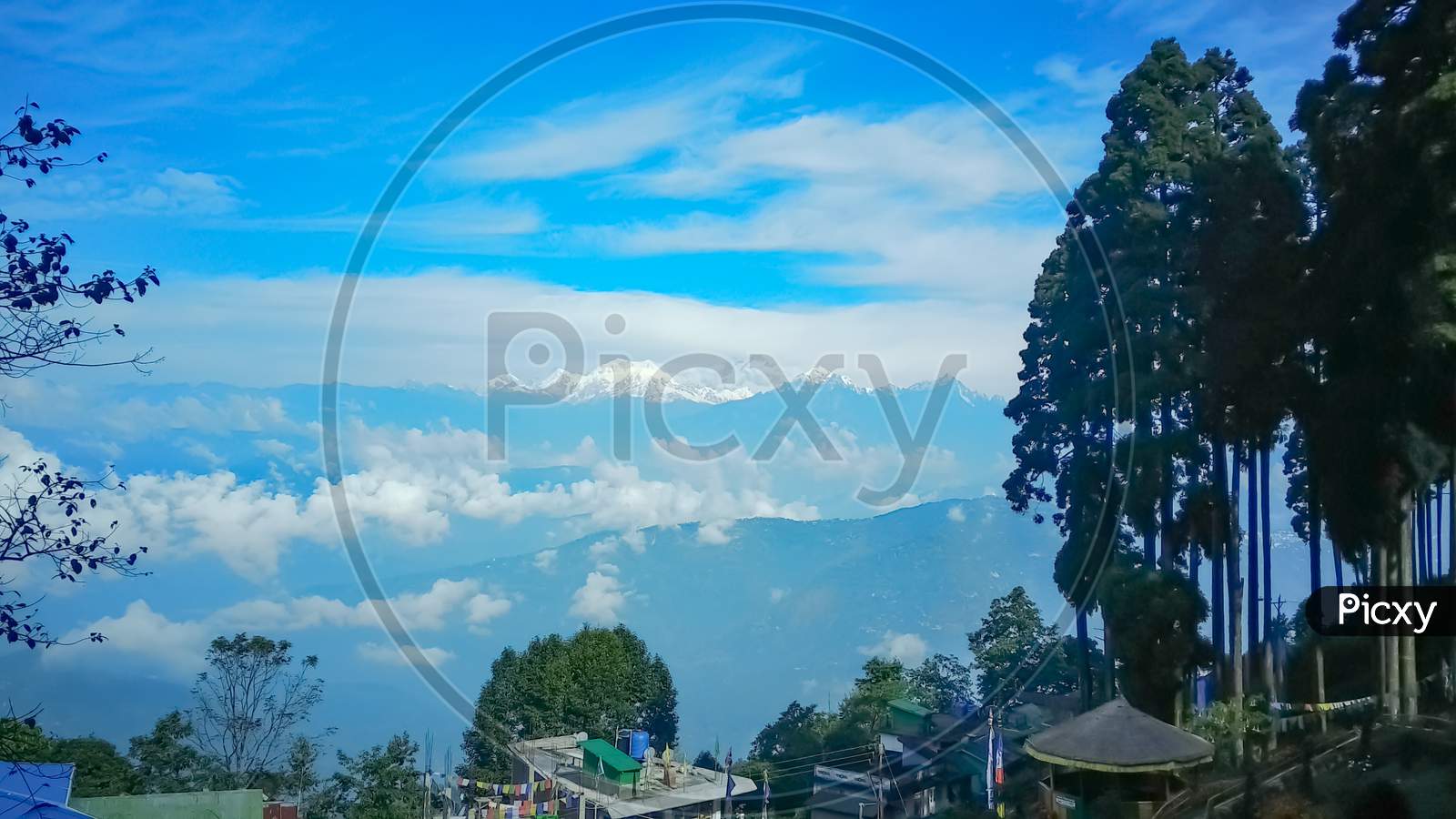 Beautiful mountain view of darjeeling with  blue sky and city Scape or mountain landscape