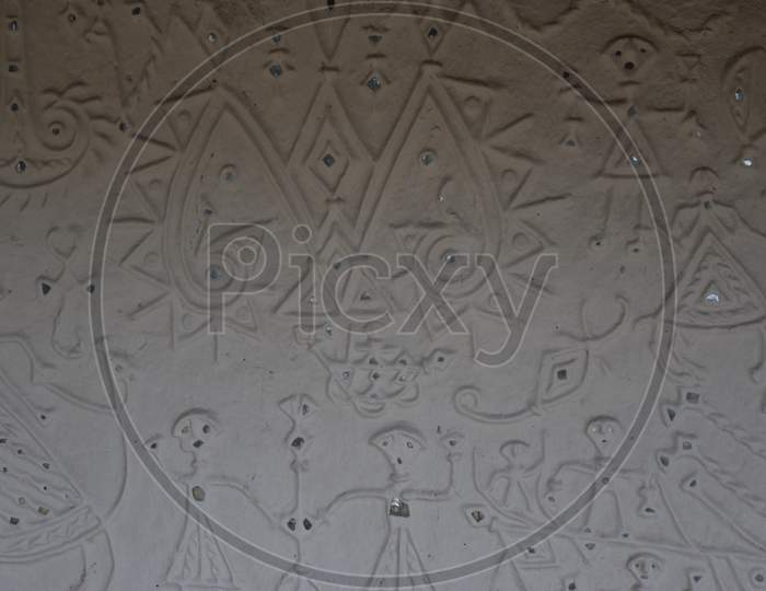 Bhopal, Madhya Pradesh/India : January 15, 2020 - Antique Designer Clay Wall Made By Tribes At Manav Sangrahalaya (Museum), Bhopal, Madhya Pradesh/India