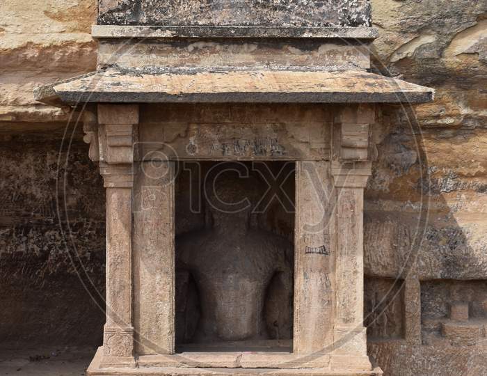Gwalior, Madhya Pradesh/India : March 15, 2020 - Jain Teerthankar Statue Outside The Wall Of Gwalior Fort