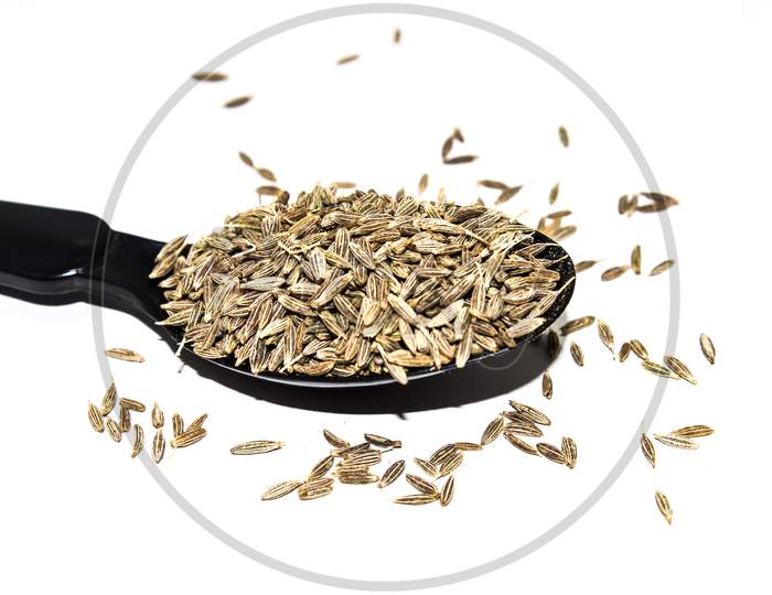 A picture of cumin seeds