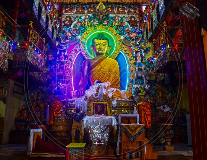 The Peace Inside A Buddhist Monastery