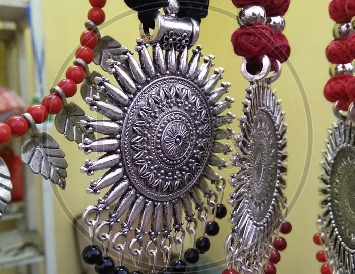 Ornament metal silver necklace fashion accessory