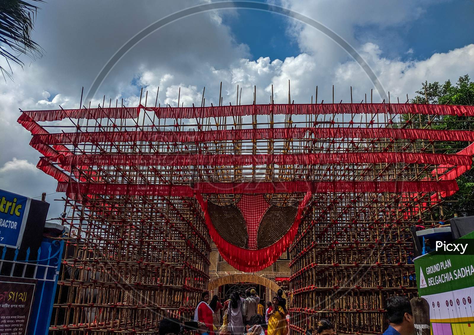 Art of pandals in Kolkata Durga puja, The biggest festival in India
