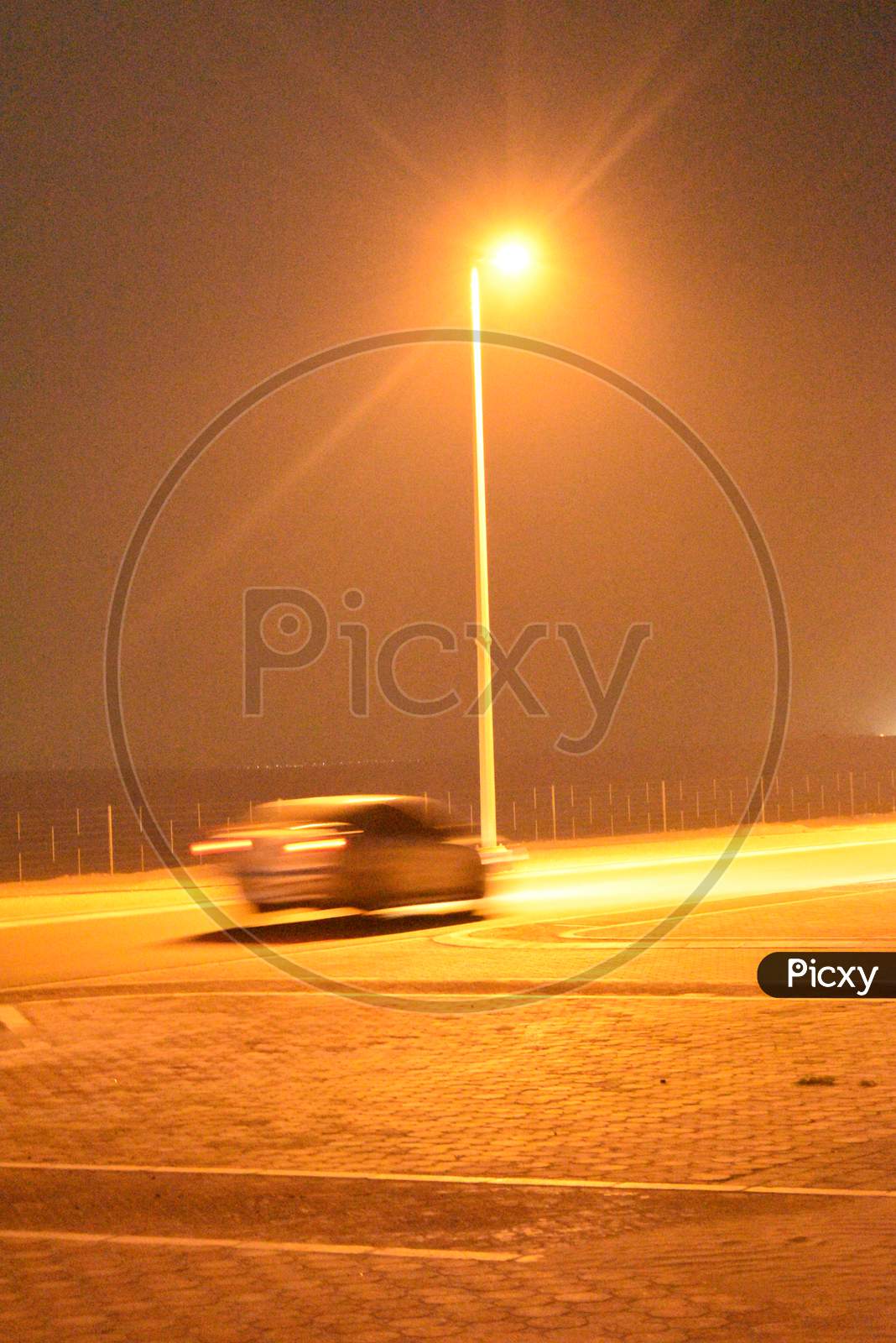 image-of-led-light-shine-out-of-darkness-view-of-a-sodium-street-light