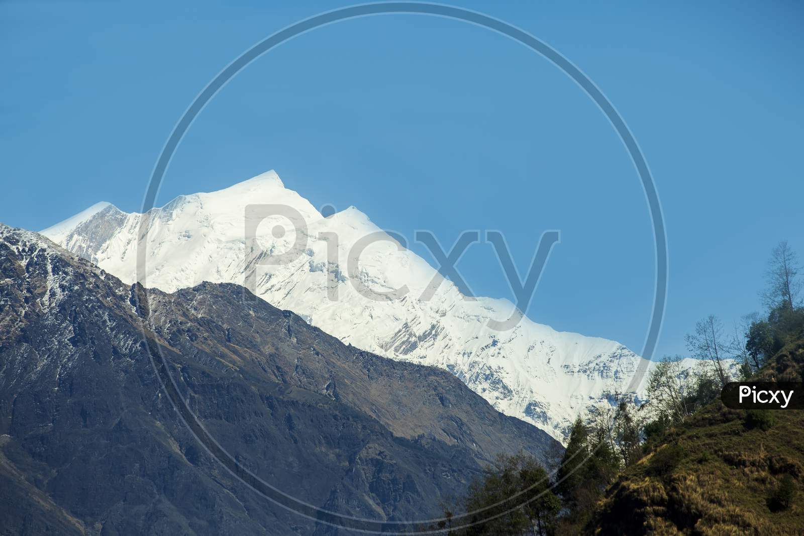Beautiful landscape   view  of Annapurna  himalaya