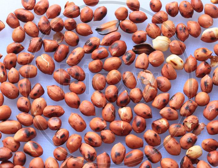 Roasted Peanuts photography isolated on background