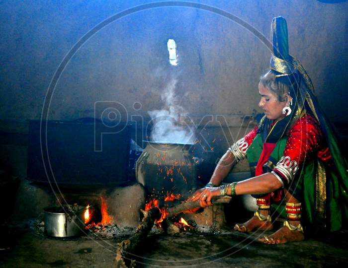 Gandhari lambadi morning rice cooking