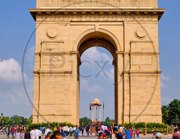 India Gate War Memorial In New Delhi, India, Dedicated To 70,000 Soldiers Of The British Indian Army Killed In Wars Between 1914 And 1921