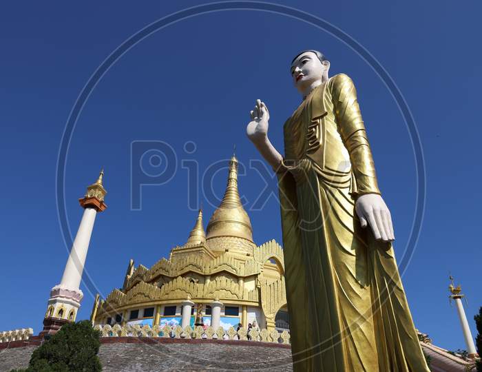 MONG LAR/MYANMAR(BURMA) - 07th Dec, 2019 : When we are travelling to Mong Lar City, Myanmar 2019.
