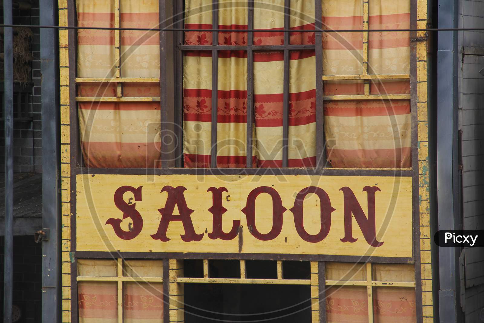 Saloon Board