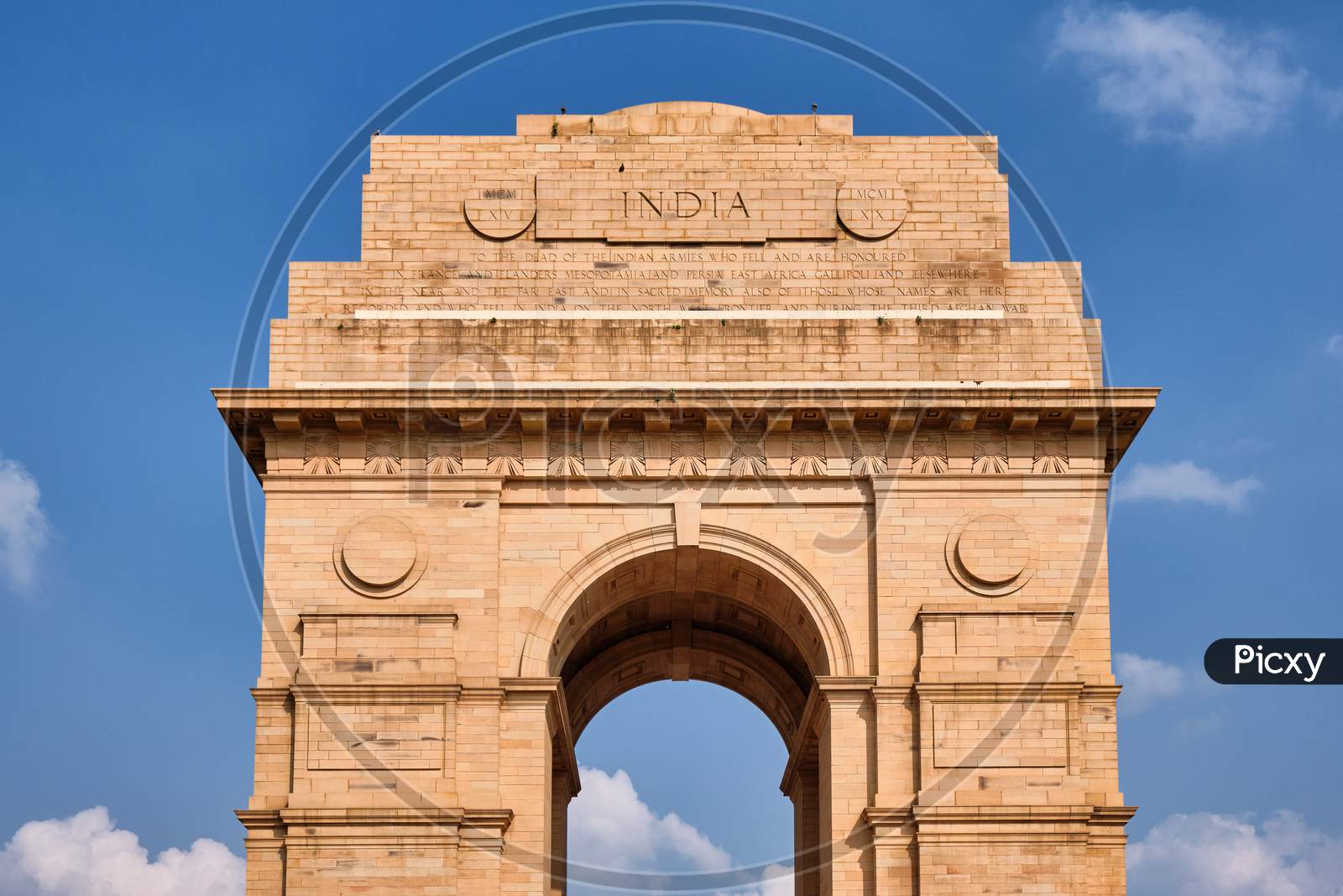 The India Gate War Memorial In New Delhi, India, Dedicated To 70,000 Soldiers Of The British Indian Army Killed In Wars Between 1914 And 1921