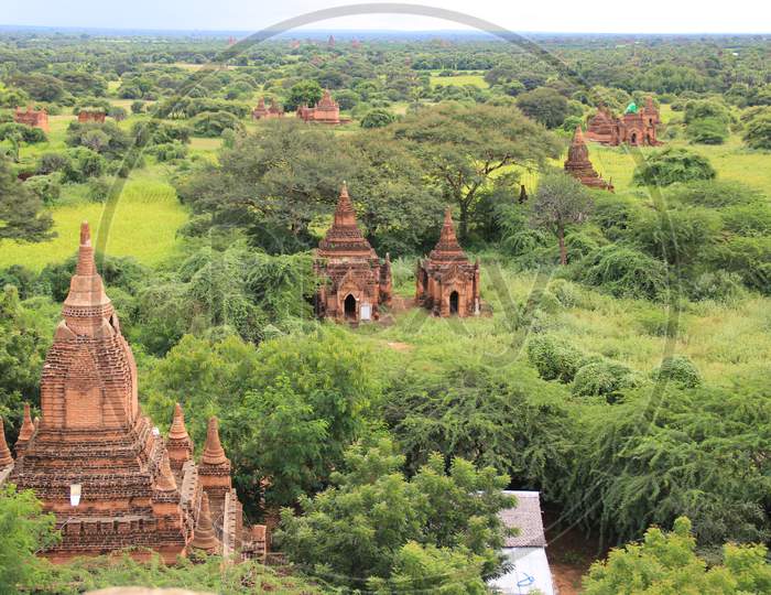 Dhammayan Gyi Temple in Myanmar