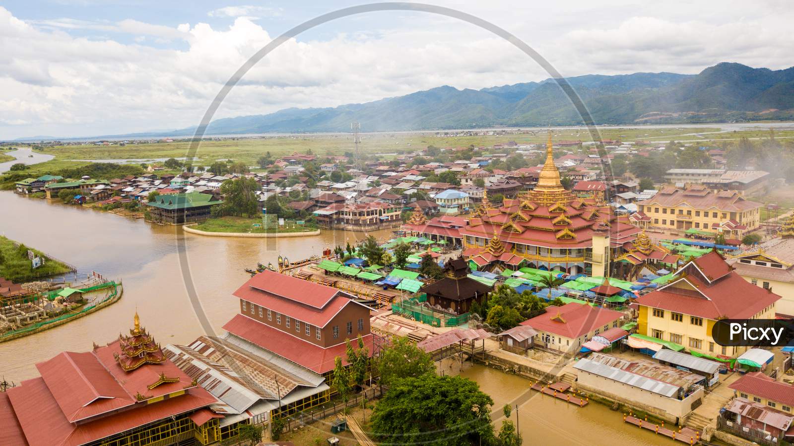 INNLAY/MYANMAR(BURMA) - 5th Aug, 2019 : Innlay Lake is one of the famous lake in Myanmar.