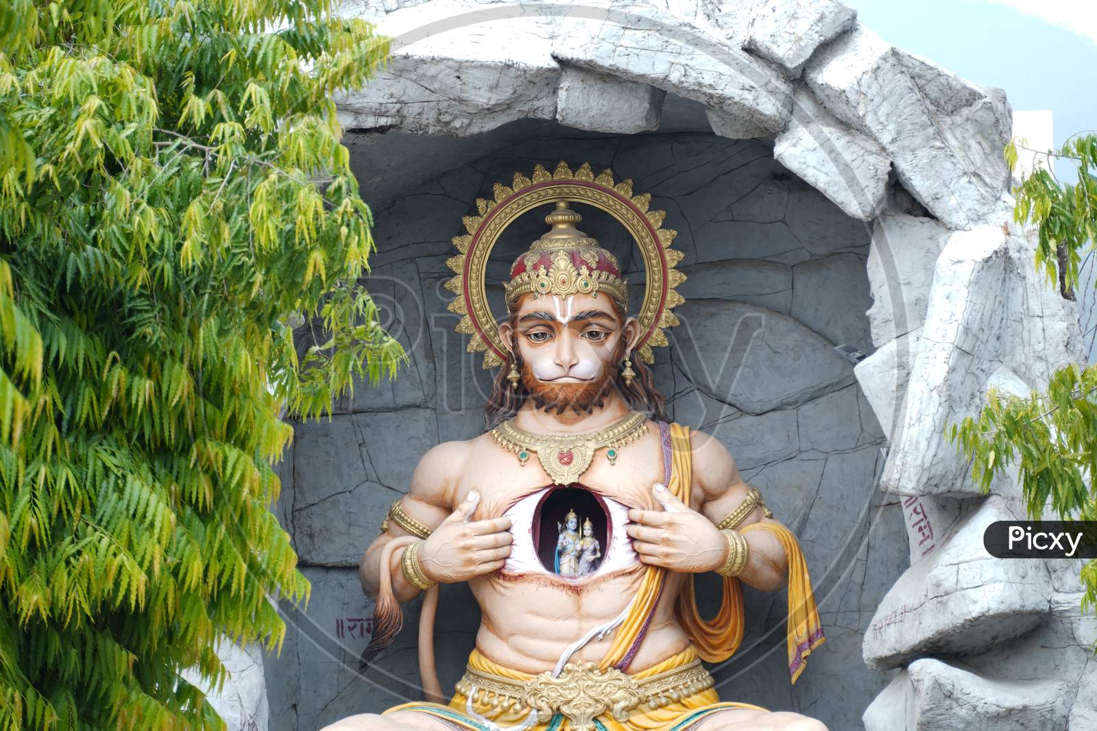Image of Beautiful statue of god Hanuman-GR625889-Picxy
