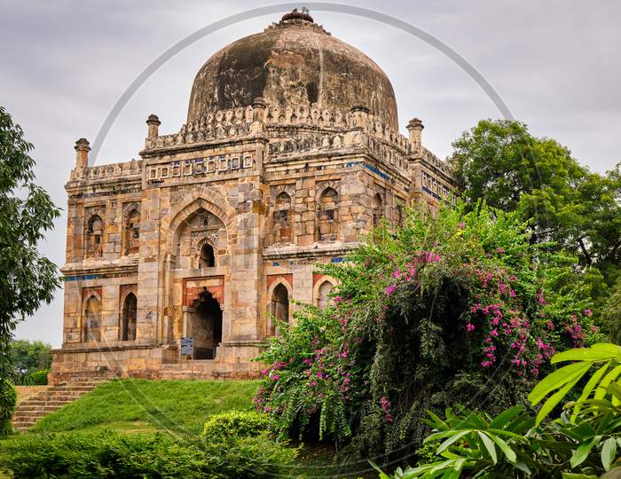 Shish Gumbad Tomb Of Lodi Dynasty In Lodhi Gardens In New Delhi, India