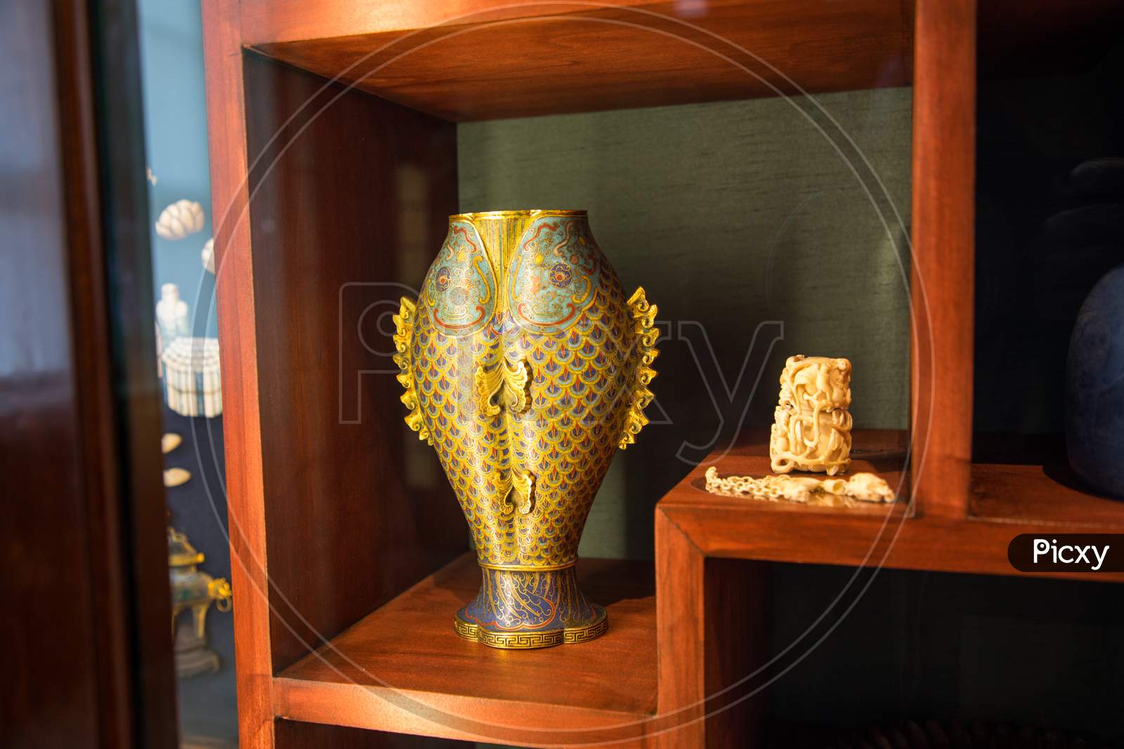 Gold Coated Flower Pot
