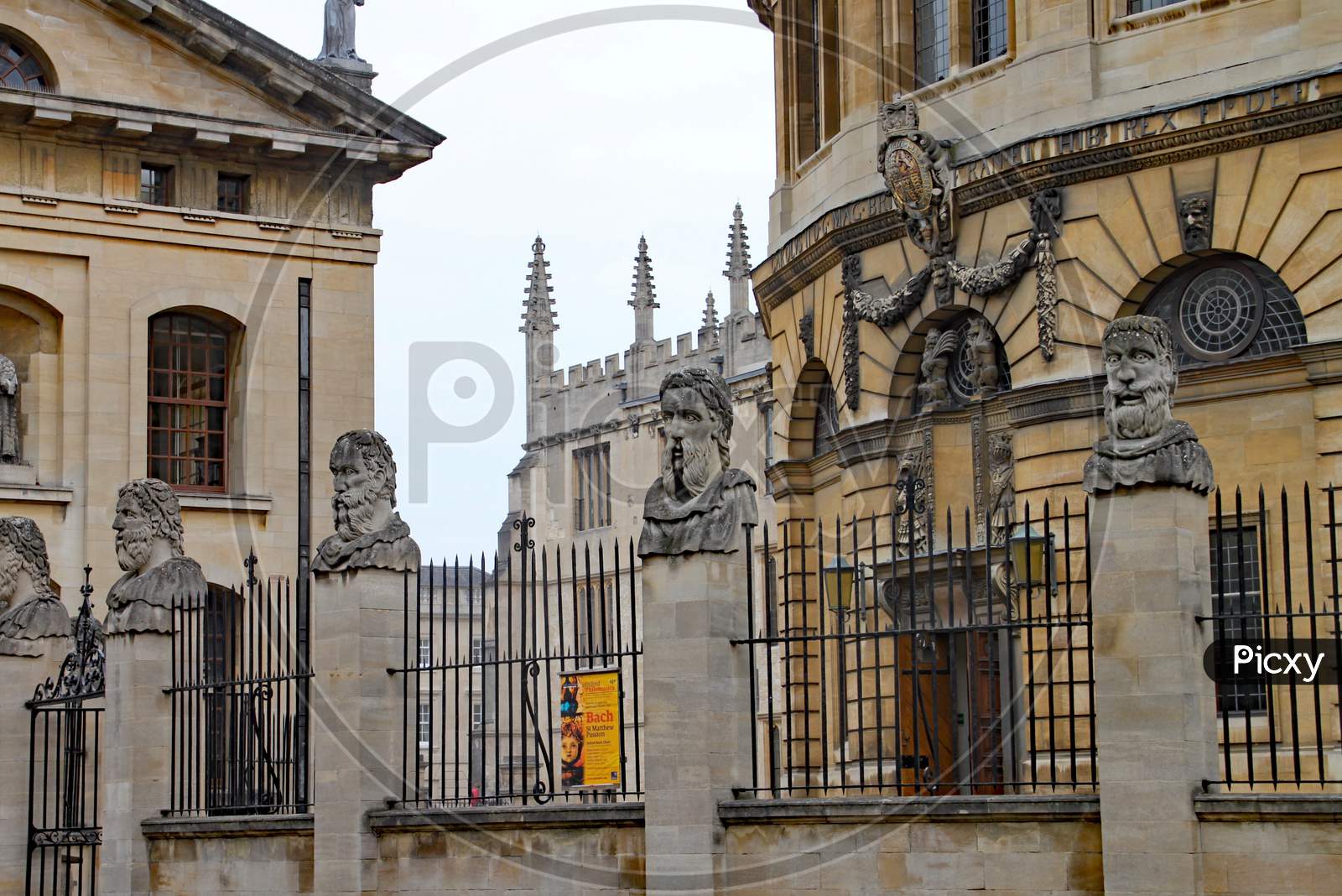 Oxford, England - April 14Th 2011: The Sheldonian Theatre Stands In The Foreground With The Bodleian Library In The Background.
