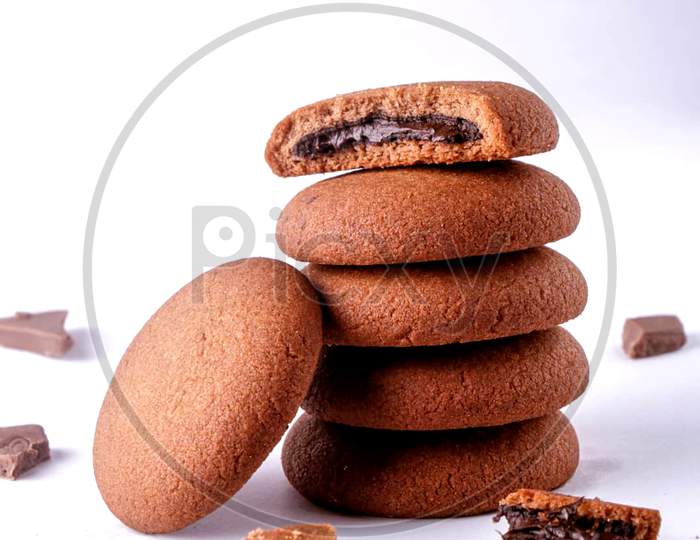 Crispy chocolate cookies one above other