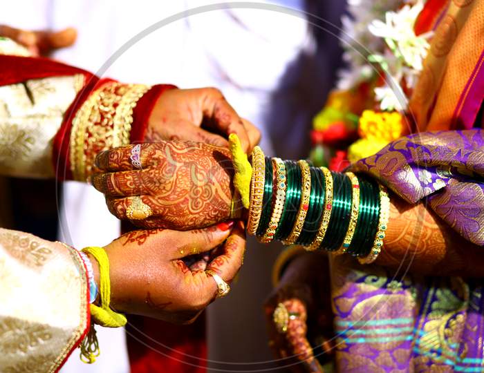 Hindu Traditional wedding moment