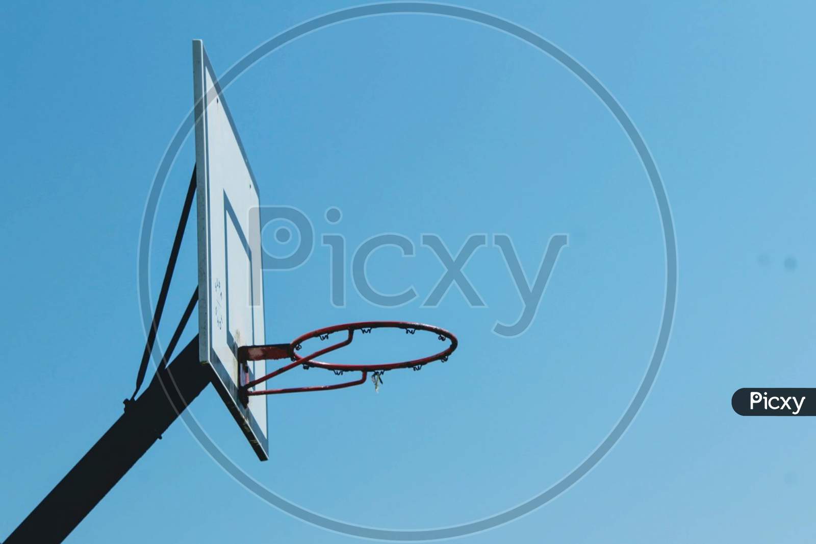 Basketball hoop side angle