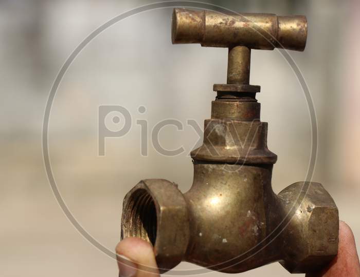 Antique Tap Used To Control The Flow Of Water Made Of Brass Metal