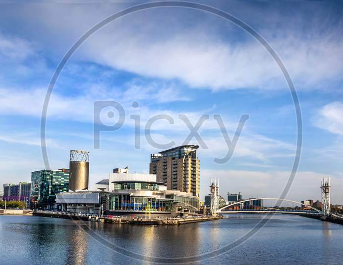 The Lowry theatre and gallery Salford Quays Greater Manchester