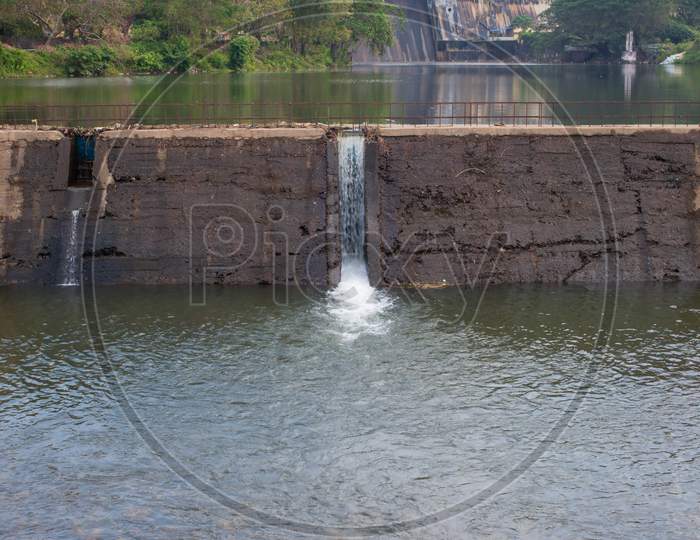 Dam & park in kanchirappuzha kerala india