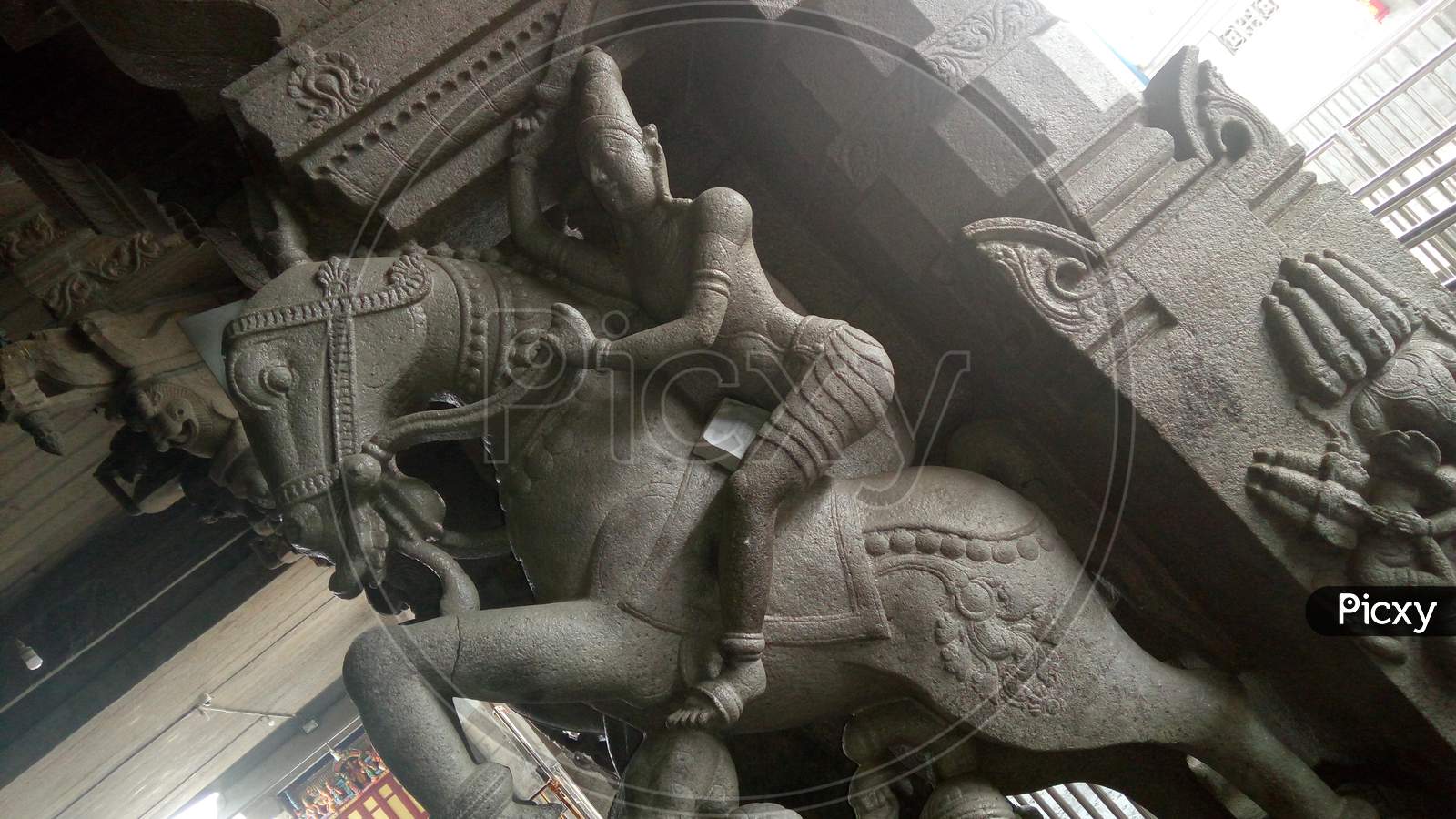 Sculpture in temple colum