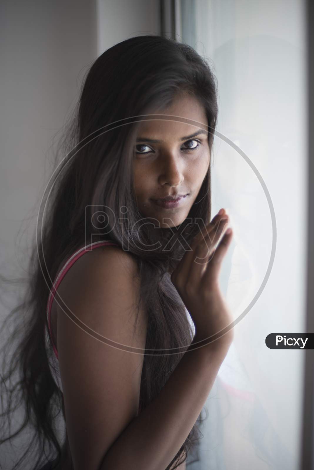 Image Of Portrait Of An Attractive Young Brunette Dark Skinned Indian 