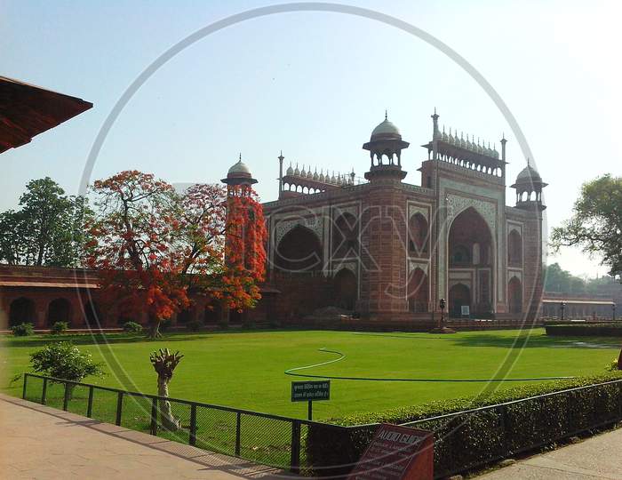 park garden view of Agra India