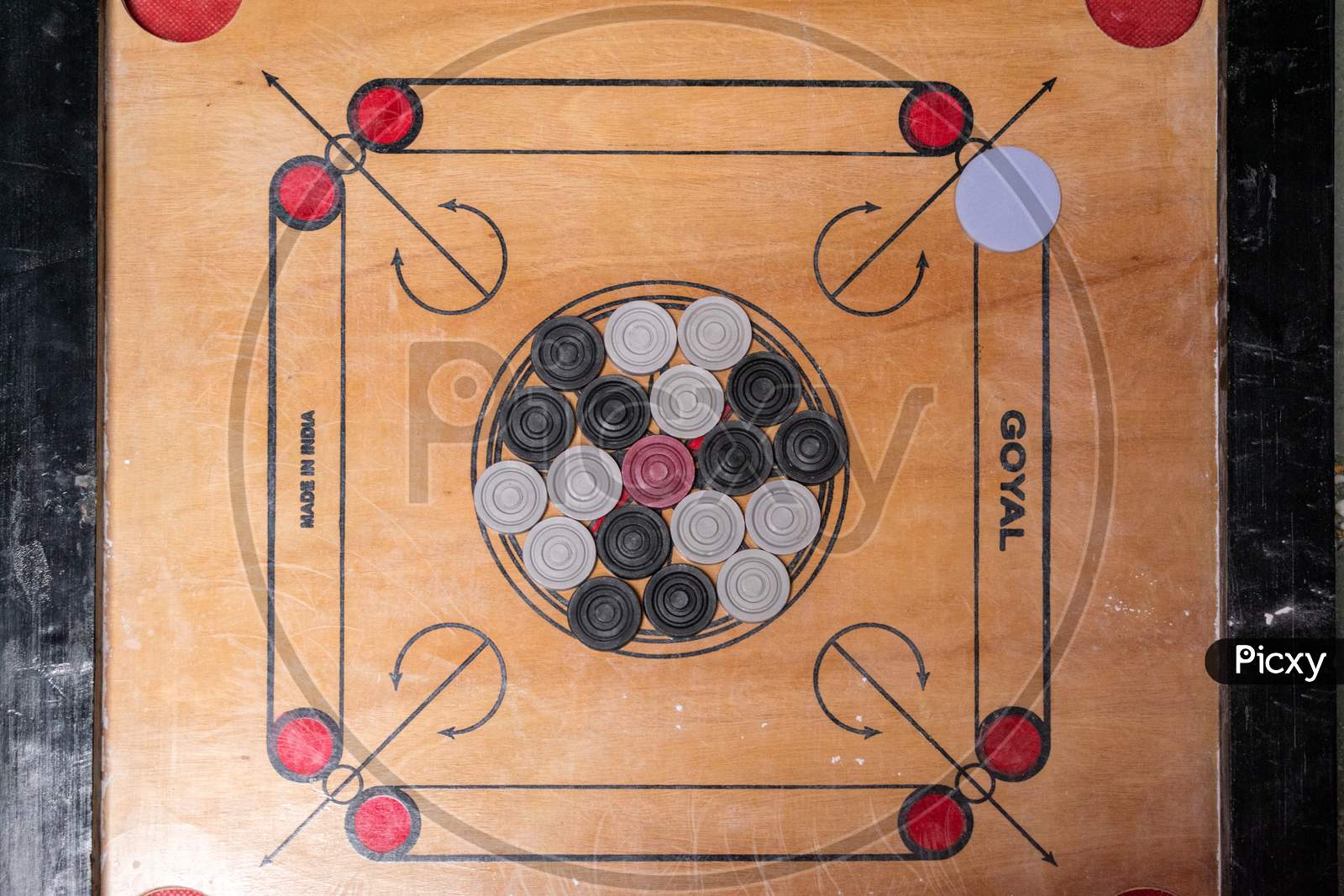 Carrom board indoor game
