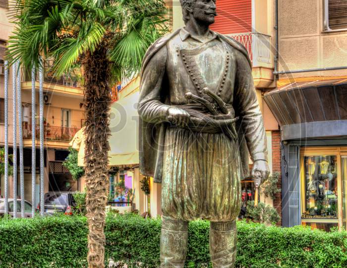 Statue Of Cretan Macedonian-Fighter In Thessaloniki - Greece