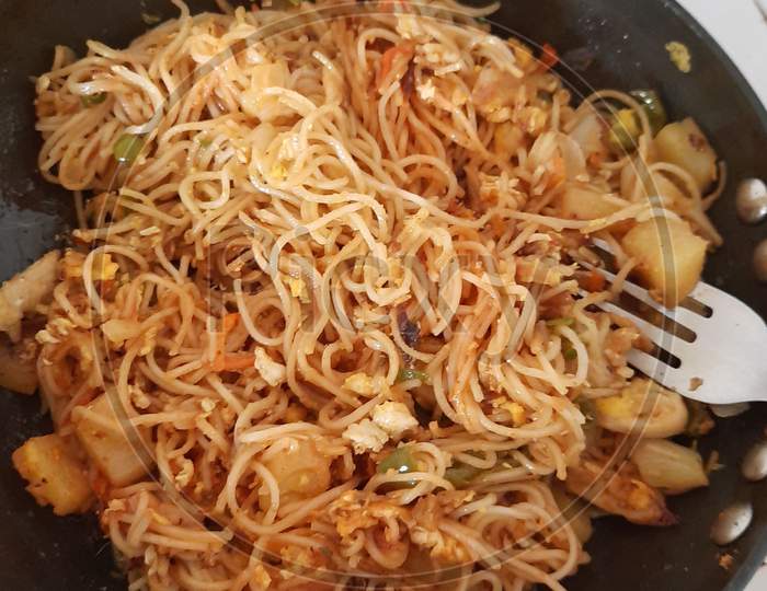 Mixed gravy Noodles