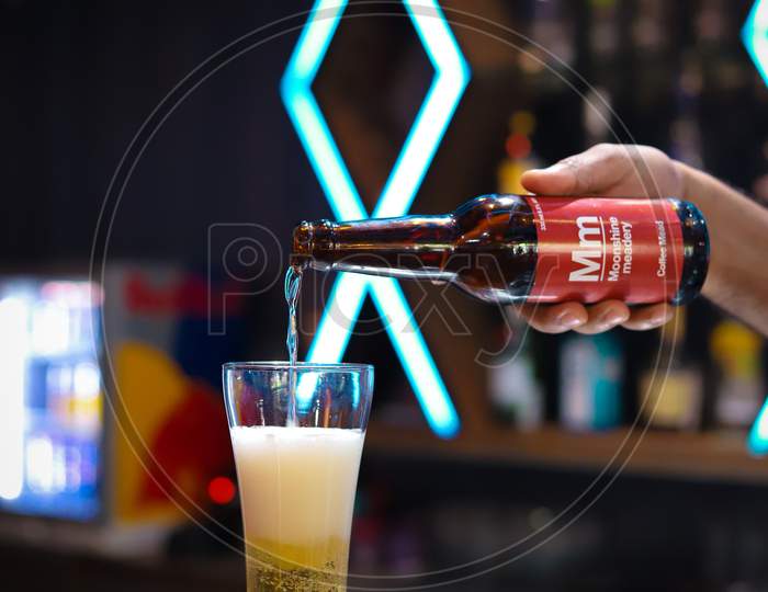 Alcohol serving
