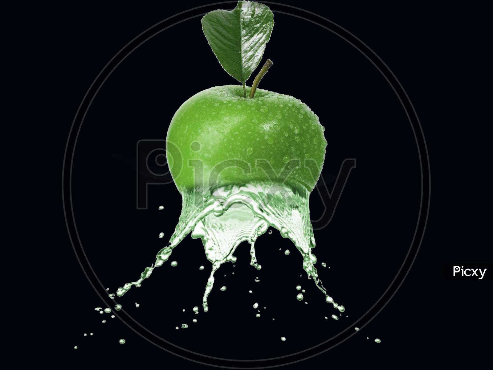 Green apple water splash