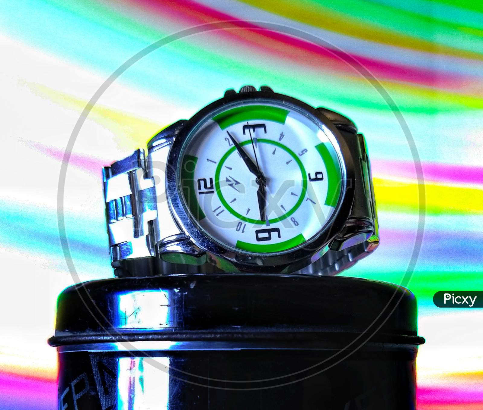 watch , analog watch