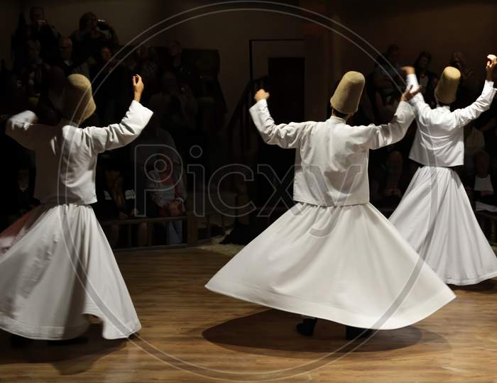 Whirling Dervishes show. Sufi music