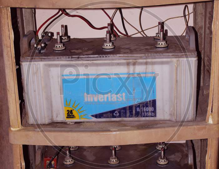 Inverter with batteries