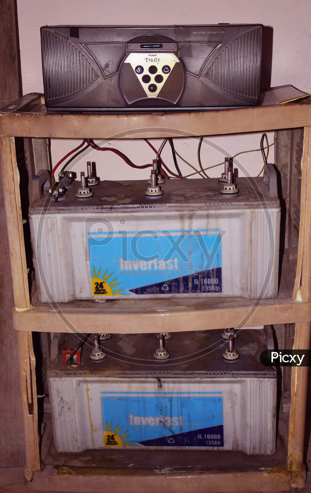 Inverter with batteries